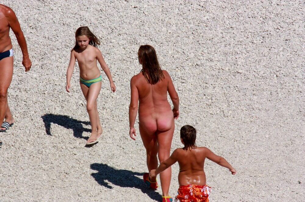 Naturism photo gallery # 8 - Nudists strive for inner harmony and peace of mind