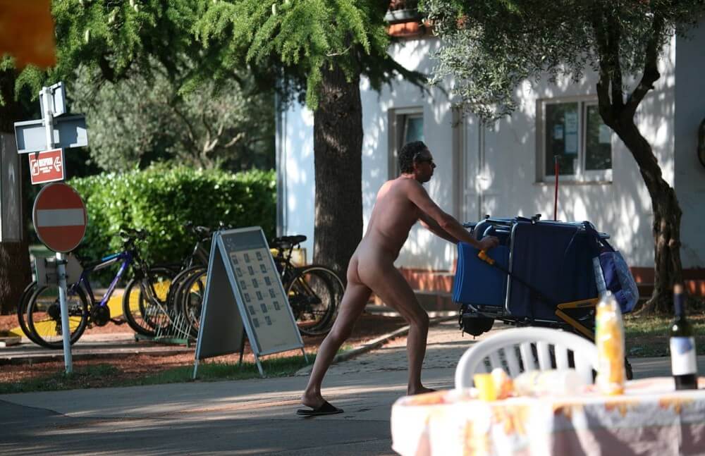 Park Side Street Pass-Bys photos - Naturism and nudism are a path to inner freedom