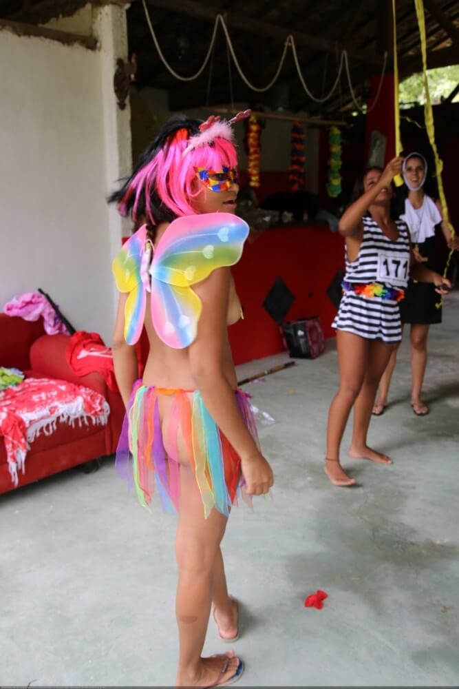 Tropical carnival photo gallery - In nude recreation, harmony with nature and inner balance are important