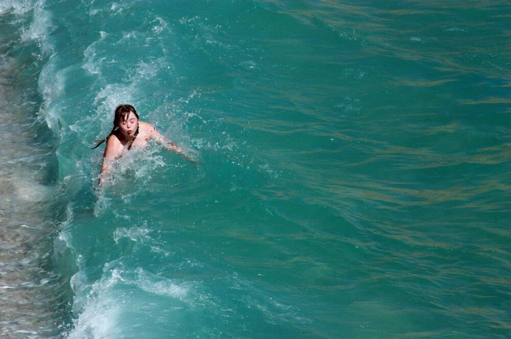 Naturist Cold Water Entry pics - We are naked in the bosom of nature