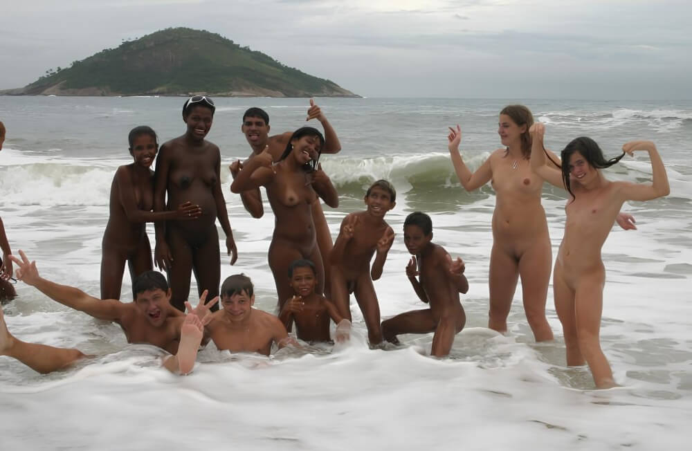 Photo nudism in Brazil - Naturism encourages you to value inner harmony and peace