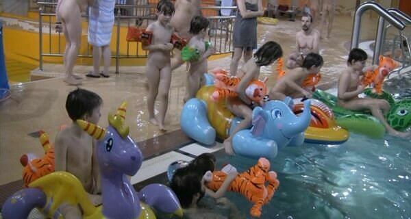 Indoor water runners 1 Full HD video - The pursuit of naturalness and freedom