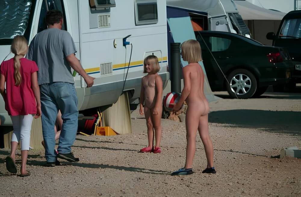 Cottage city pics - Nudism helps to overcome shyness and insecurities