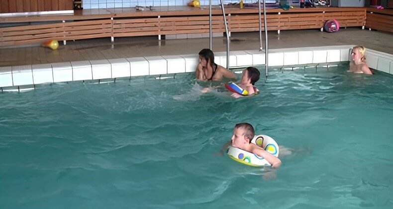 Swimming center club Full HD - Nudism promotes respect for the environment