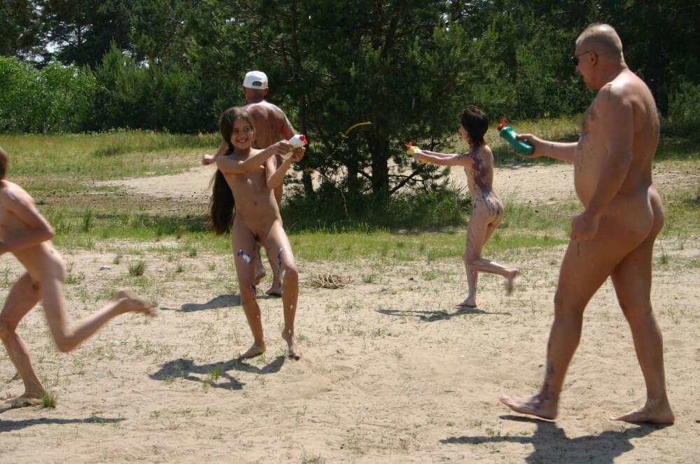 Kiev Group Painting Wild pics - Minimizing clothing or nudism