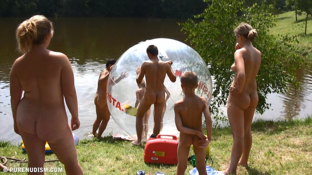 Aqua Nude Relaxation Full HD - Nudity should be natural