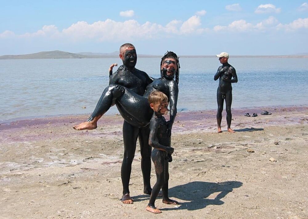 Dark Mud And Clear Water pics - Nudism teaches us to appreciate the present and be honest