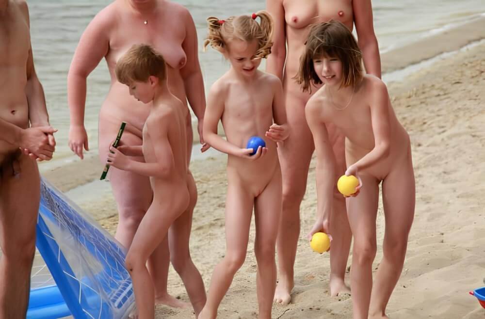 Lezero family games big gallery - Naturists value harmony with nature and a simple way of life