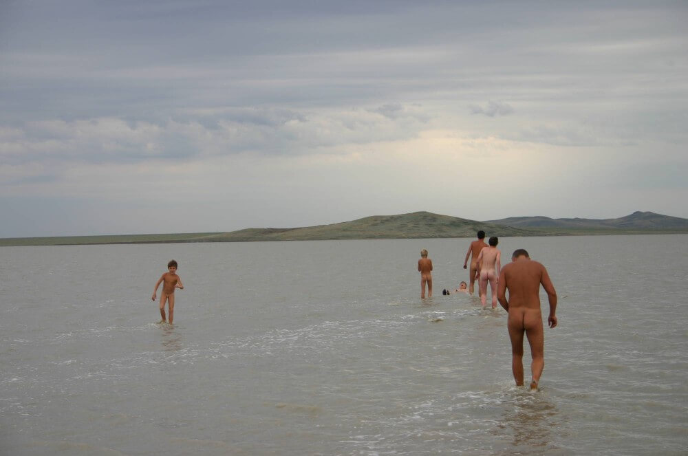 Black-Sea Body Mud Shots pics - Naturists value harmony with nature and a simple way of life