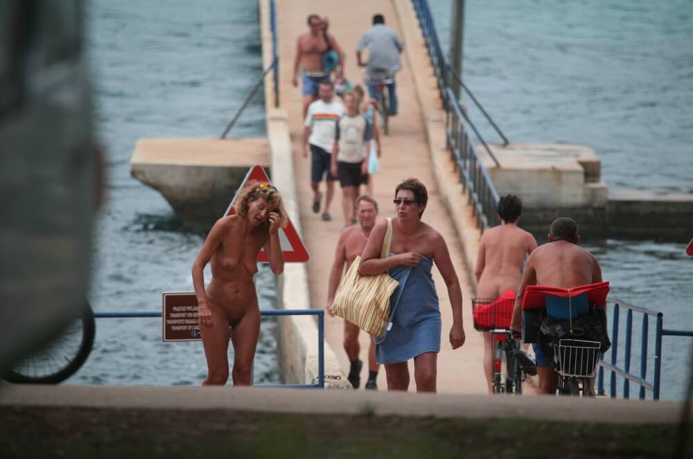Crete FKK Bridge Crossing photos - Peoples perceptions of nudists