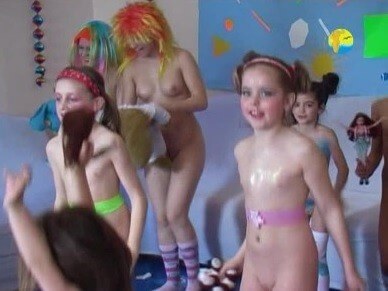Naturism Freedom: Disco - Core values of nudist clubs