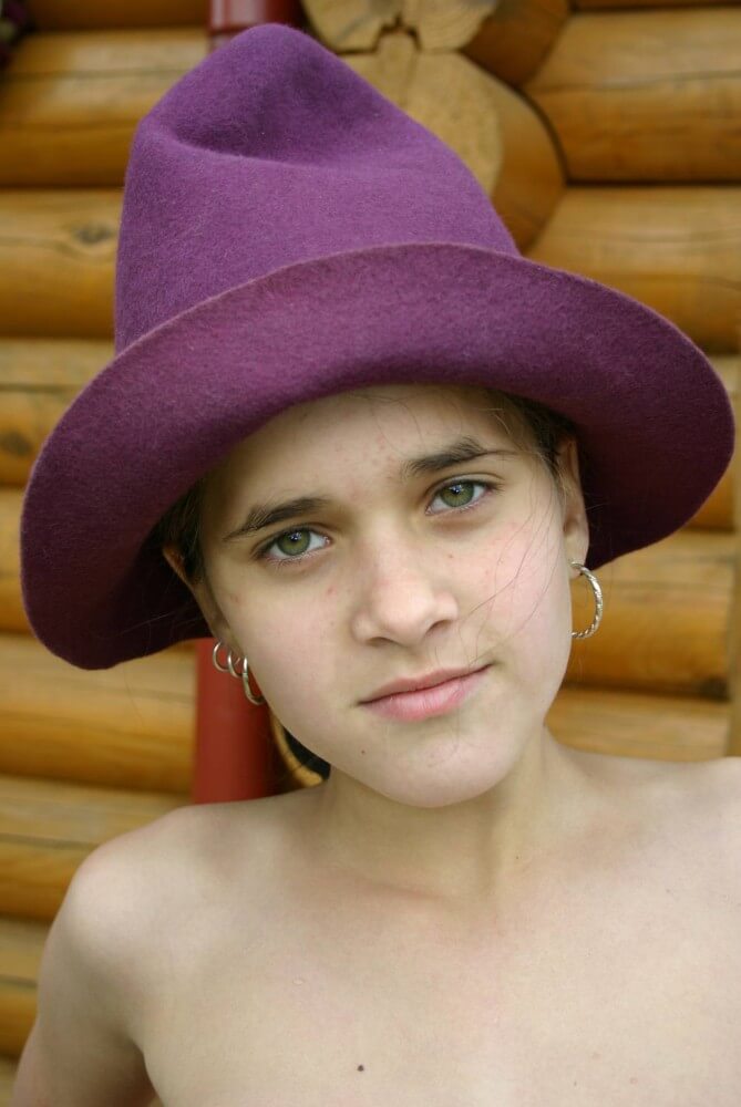 Cabin Reflections nudism pics - European Delegation of Body Freedom Advocates