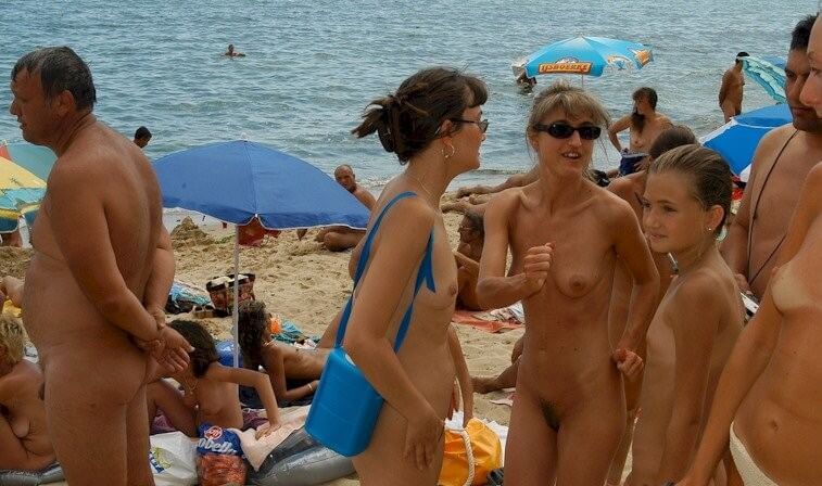 Documentary video naturism 1999 - Naturism and nudism as a path to spiritual balance and inner peace