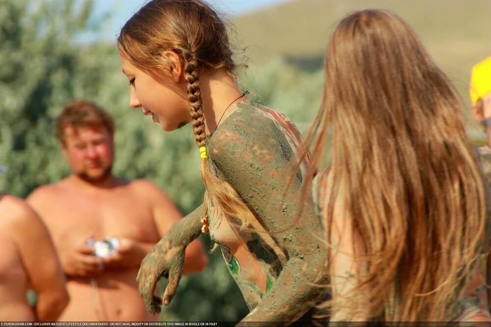 Premium Content # 36 - People seek in nudism a way to overcome their insecurities