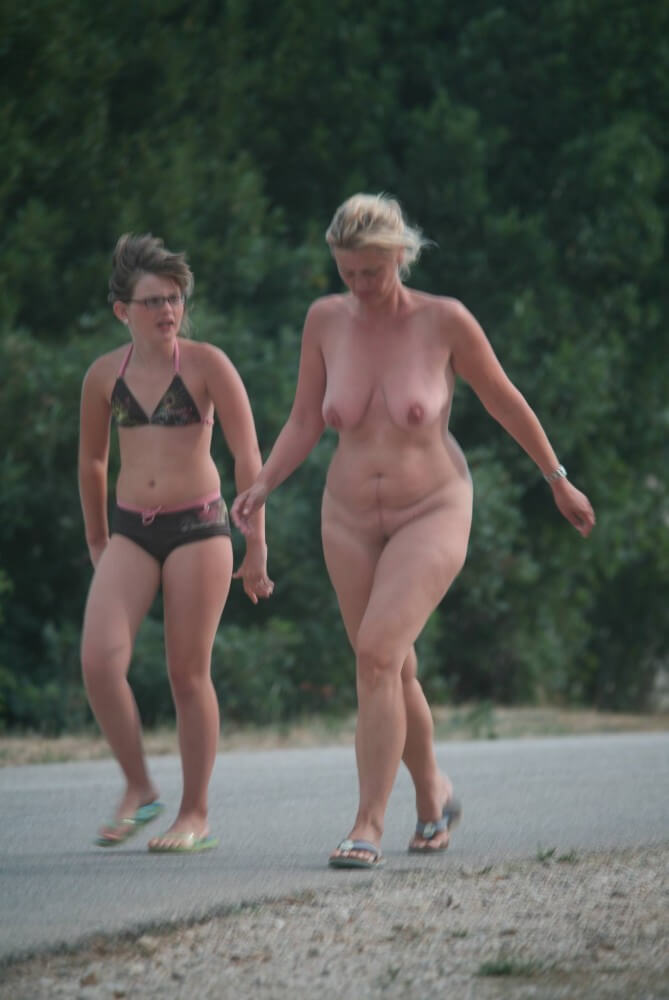 Cove FKK Visitor Grounds pics - Nudism helps people accept themselves