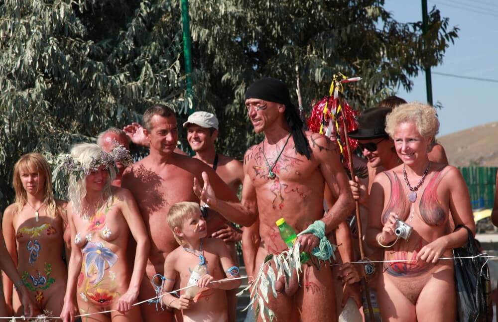 Naturist Day From Behind pics - Nudity in naturism is an expression of respect for oneself and the world around us