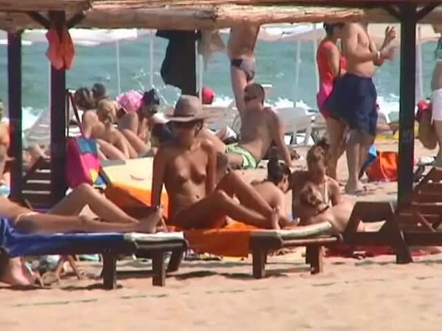 Beaches of solar Bulgaria - Ordinary people as naturists
