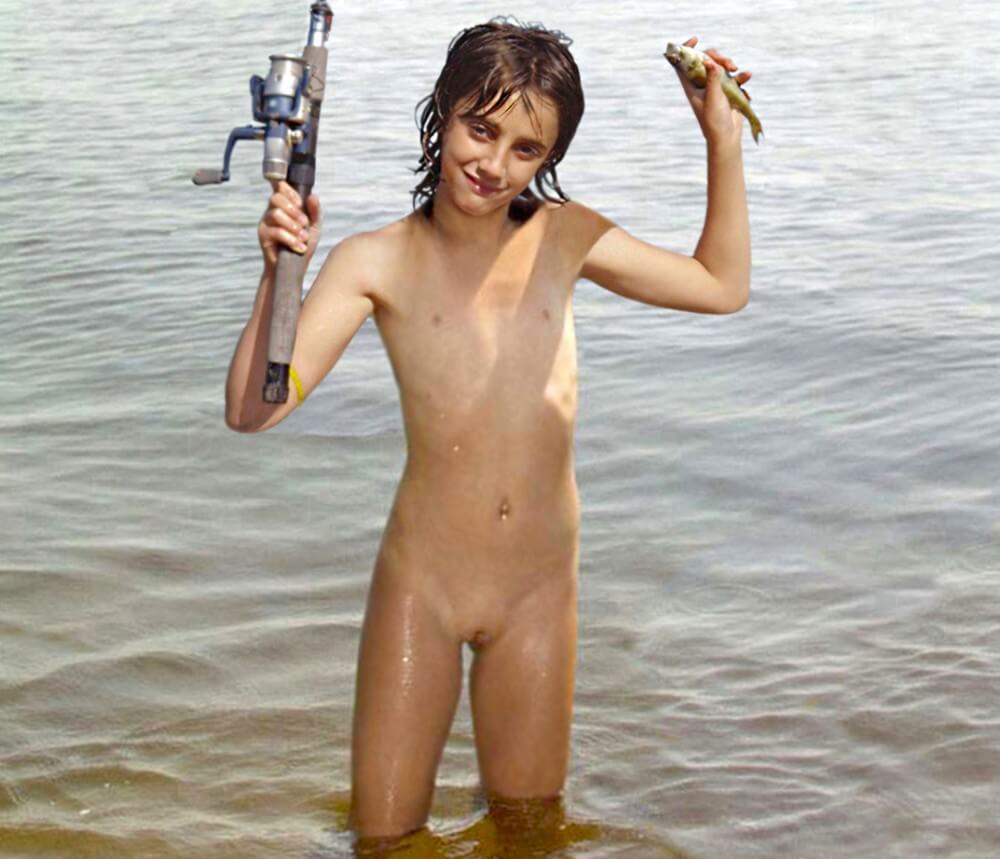 Naturism photo gallery # 42 - What the Concept of Naturist Recreation Entails