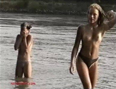 Naturistin: Dirty Girls - Sincerity is the foundation of the nudist lifestyle