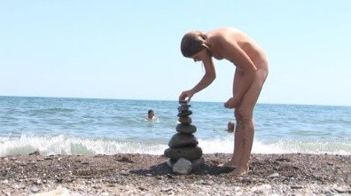 Enature, AWWC – Great Balls and Naked Fire - In this nudist movement, voluntariness and comfort are important