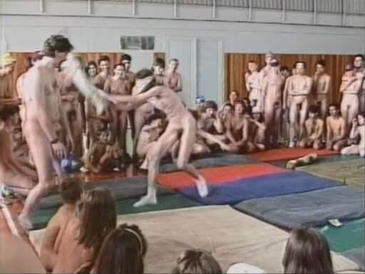 Helios Natura: Come and Play - Nudism strengthens friendships and mutual respect