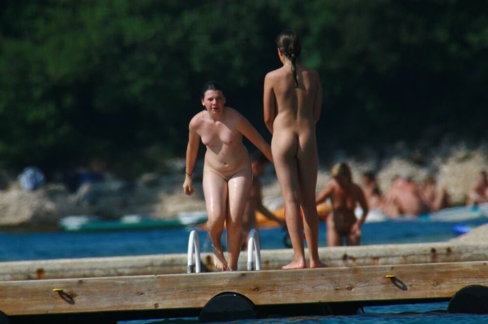 Wooden Island Freedom pics - Nudism is normal and fun